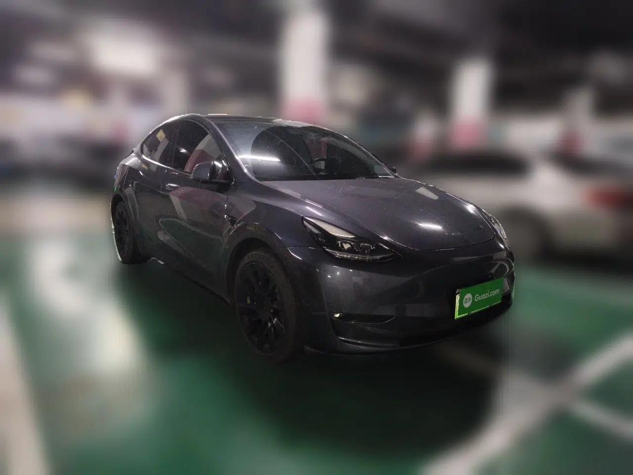 Tesla Model Y 2021 Long-Range All-Wheel-Drive Version 3D7 — миниатюра 3