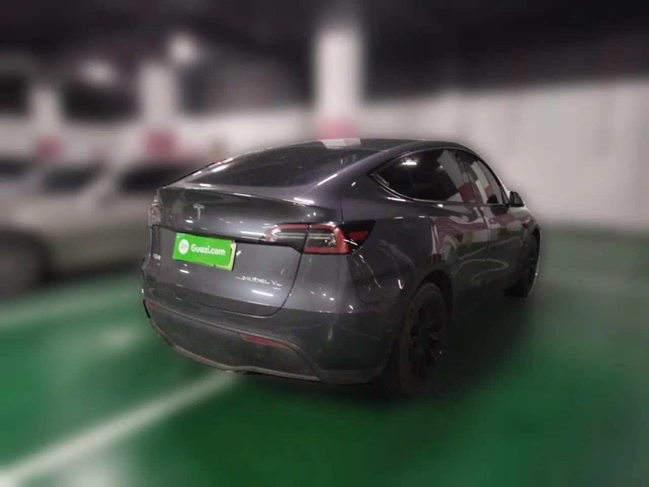 Tesla Model Y 2021 Long-Range All-Wheel-Drive Version 3D7 — миниатюра 6