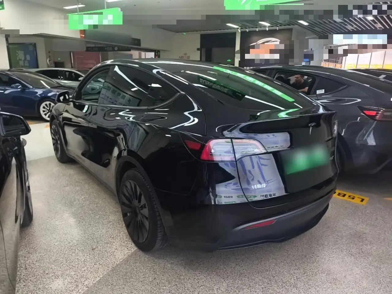 Tesla Model Y 2022 Rear-Wheel-Drive Version — миниатюра 4
