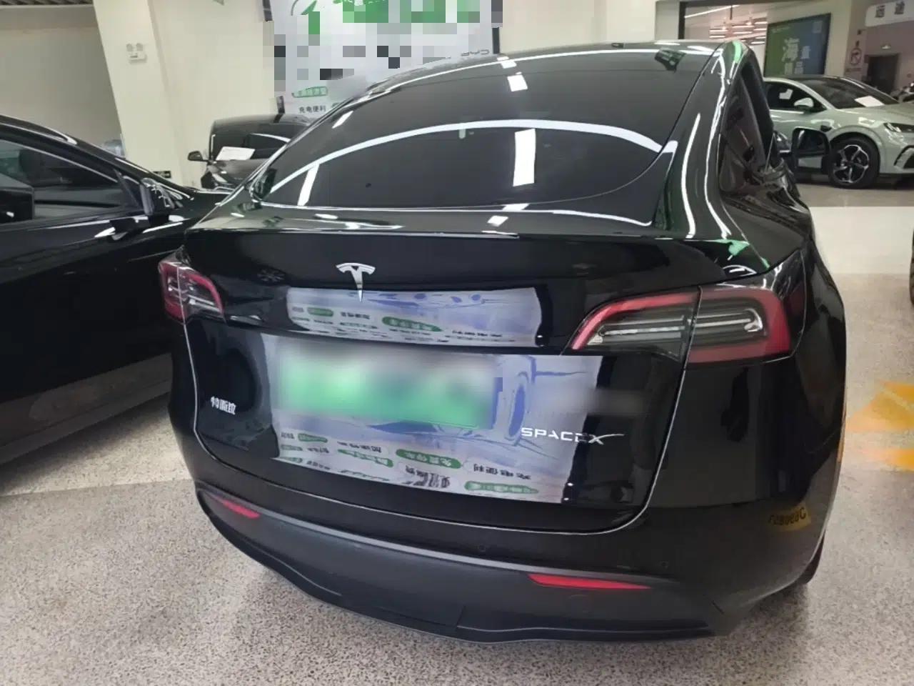 Tesla Model Y 2022 Rear-Wheel-Drive Version — миниатюра 5