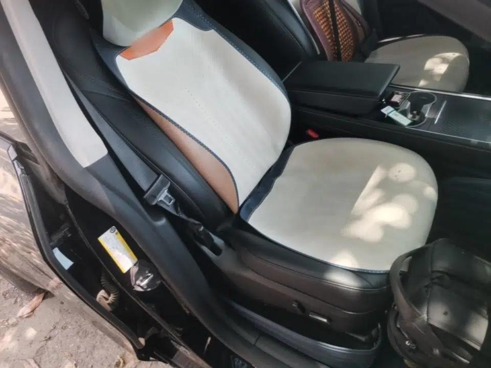 Tesla Model Y 2023 Rear-Wheel-Drive Version — миниатюра 24