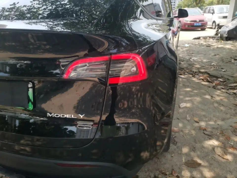 Tesla Model Y 2023 Rear-Wheel-Drive Version — миниатюра 9