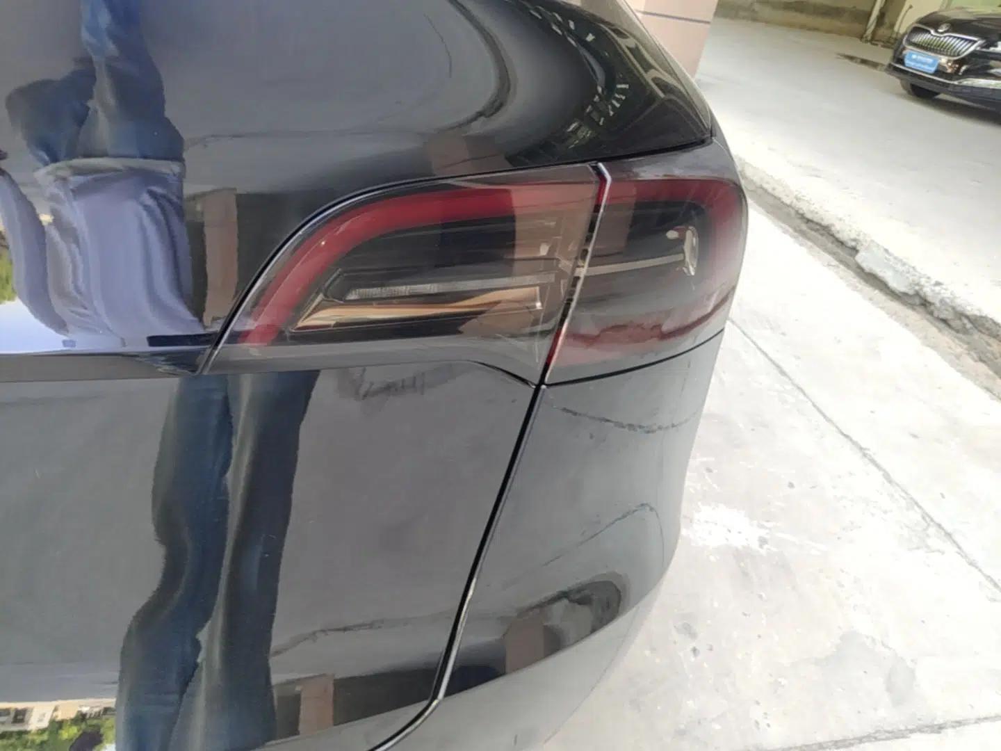 Tesla Model Y 2022 Revised Version Rear-Wheel Drive — миниатюра 9