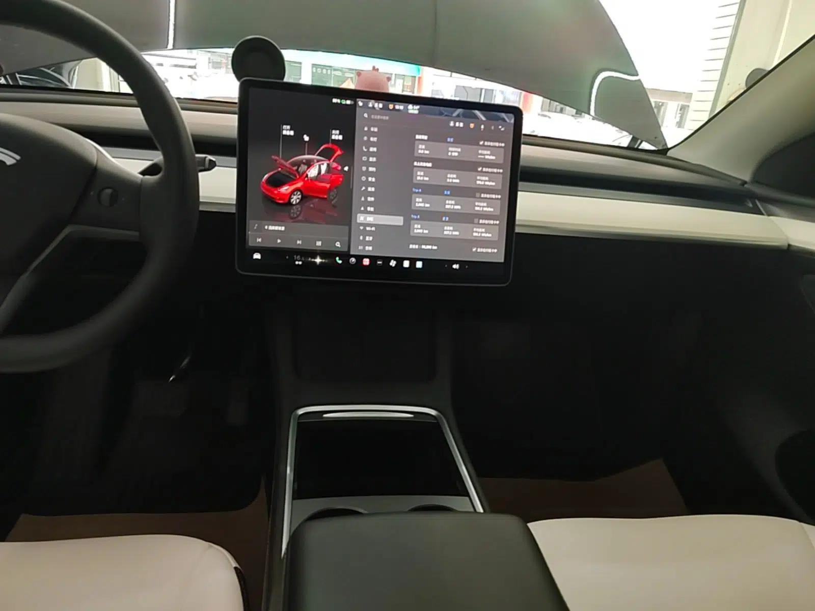 Tesla Model Y 2022 Revised Version Rear-Wheel Drive — миниатюра 15