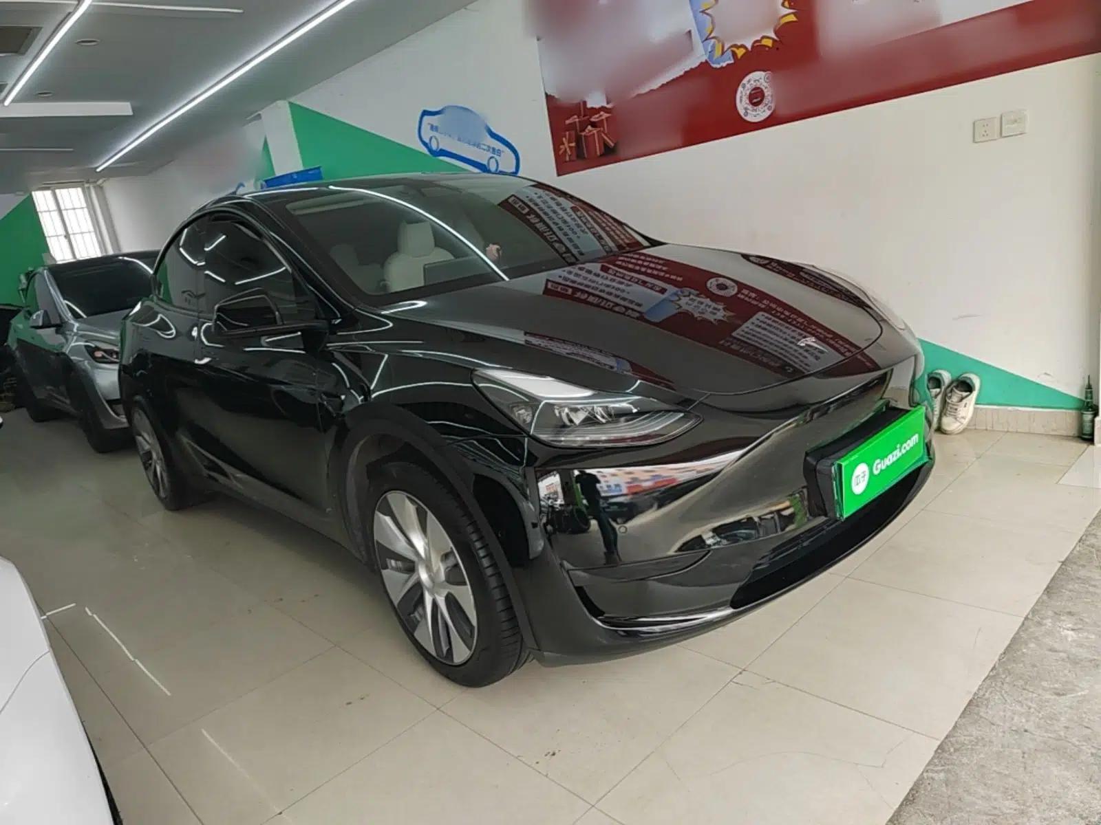Tesla Model Y 2022 Revised Version Rear-Wheel Drive — миниатюра 3