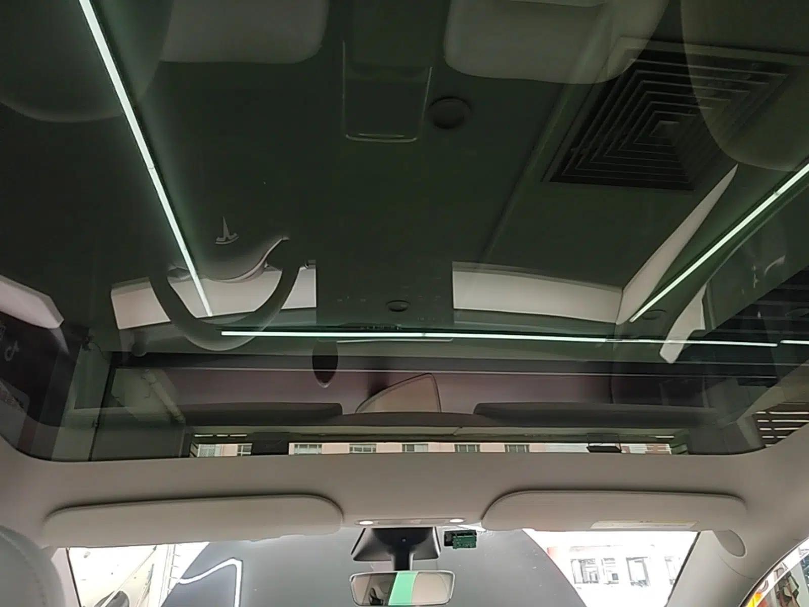 Tesla Model Y 2022 Revised Version Rear-Wheel Drive — миниатюра 21