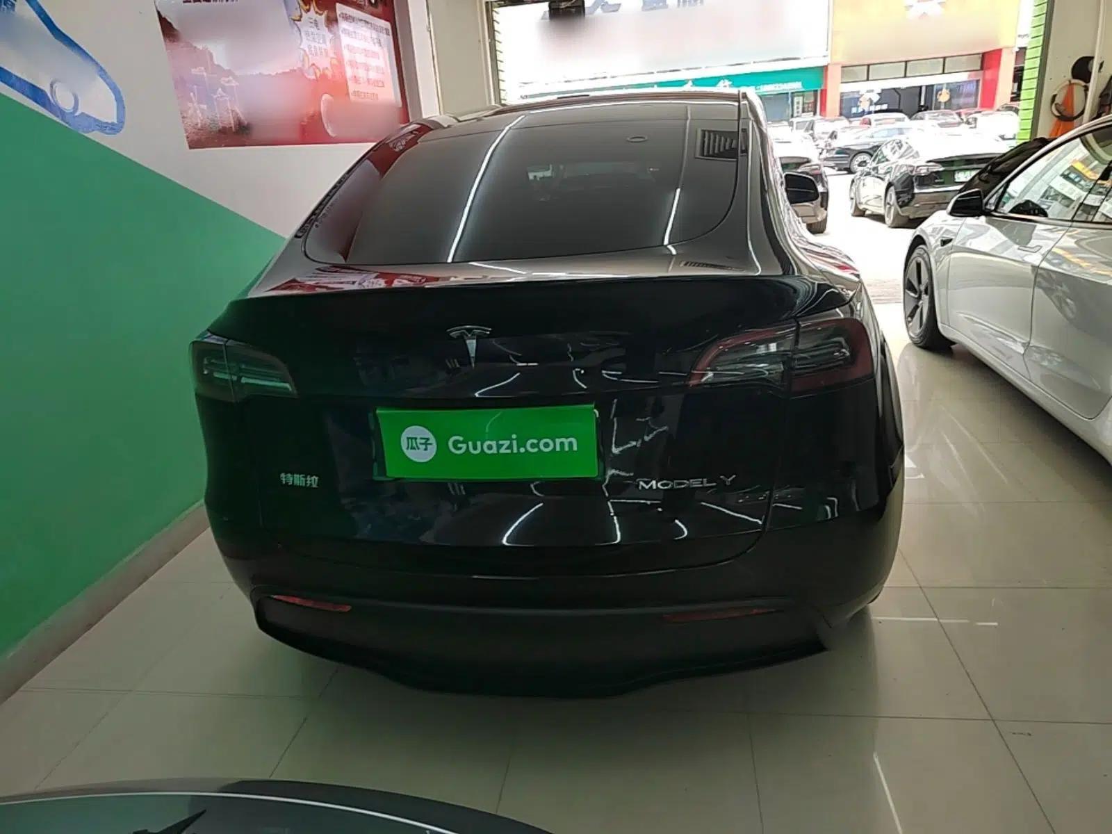 Tesla Model Y 2022 Revised Version Rear-Wheel Drive — миниатюра 5