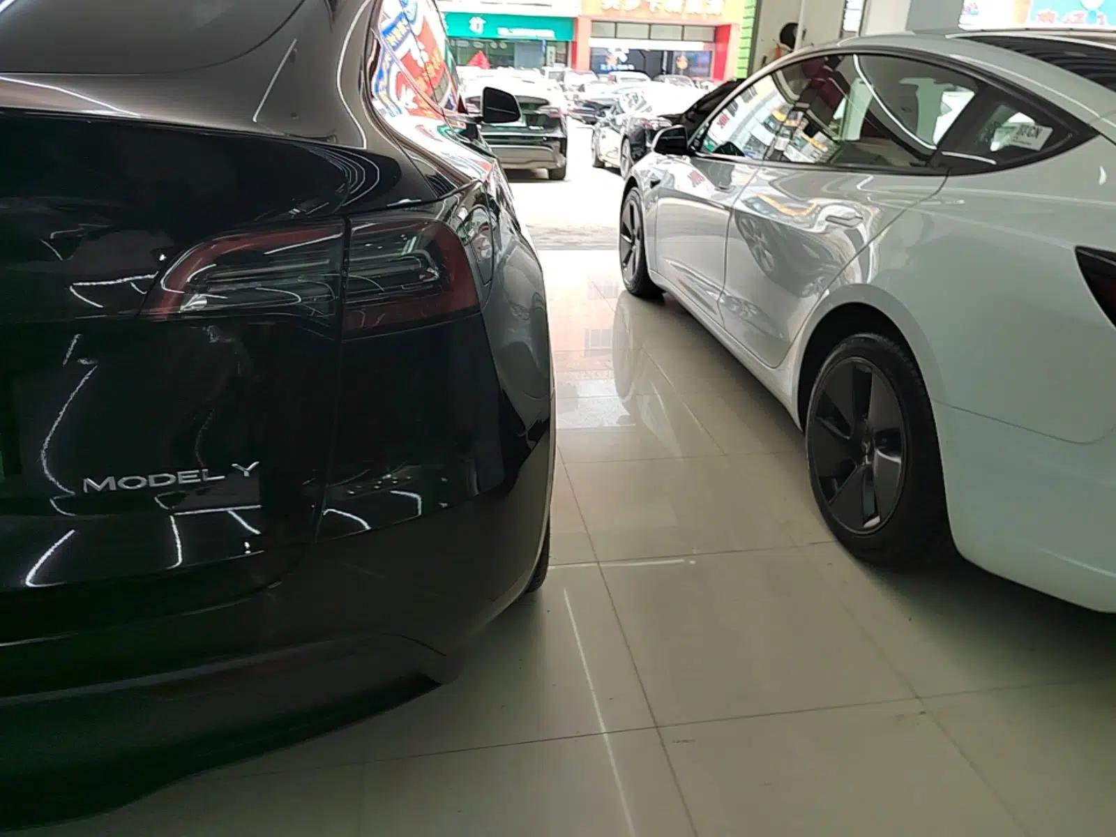 Tesla Model Y 2022 Revised Version Rear-Wheel Drive — миниатюра 9
