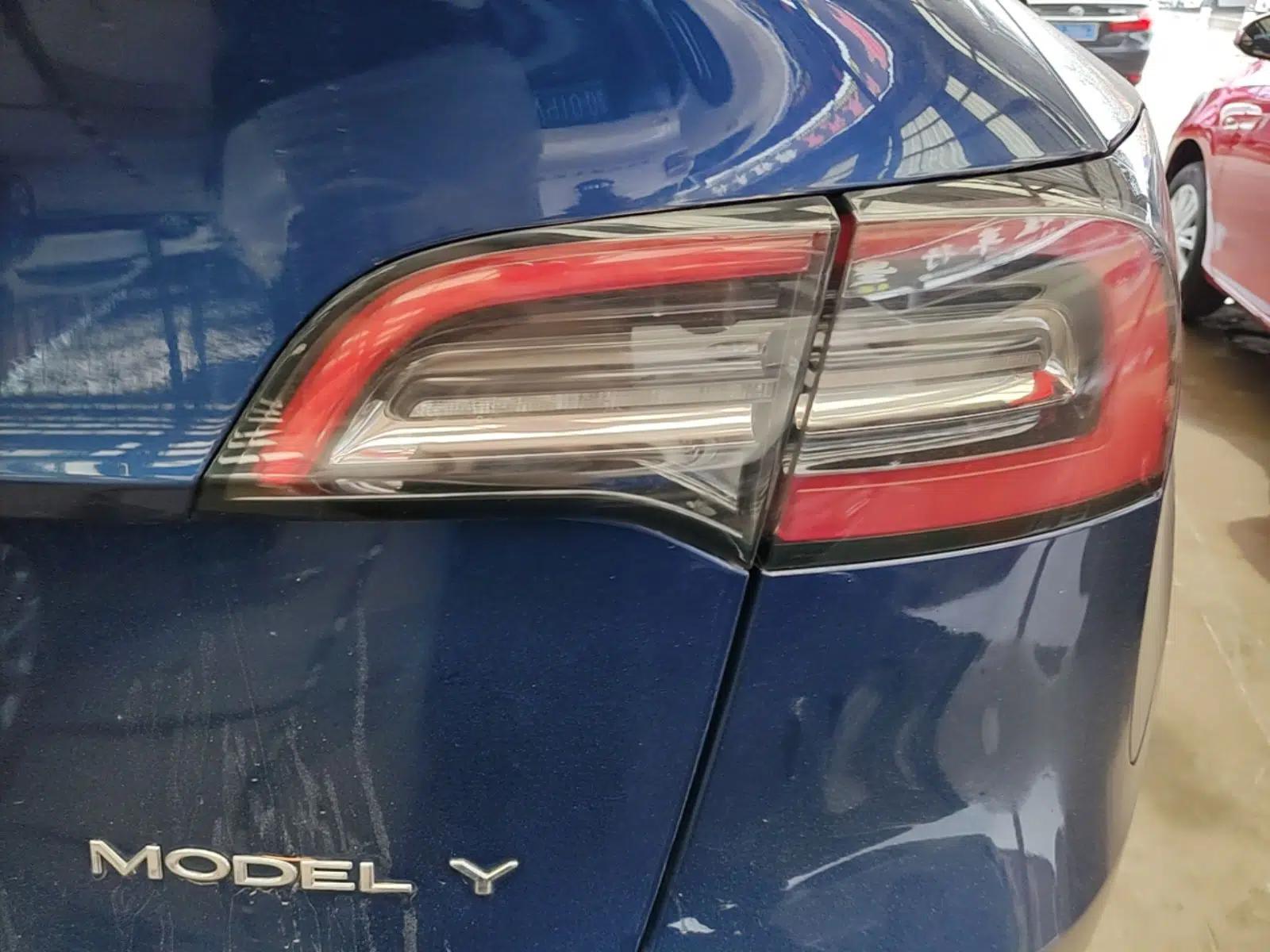 Tesla Model Y 2022 Revised Version Rear-Wheel Drive — миниатюра 9