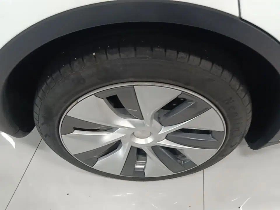 Tesla Model Y 2022 Rear-Wheel-Drive Version — миниатюра 11