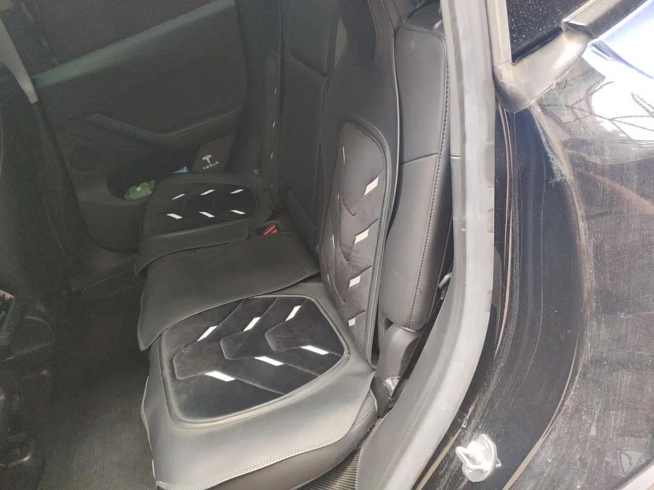 Tesla Model Y 2022 Rear-Wheel-Drive Version — миниатюра 20