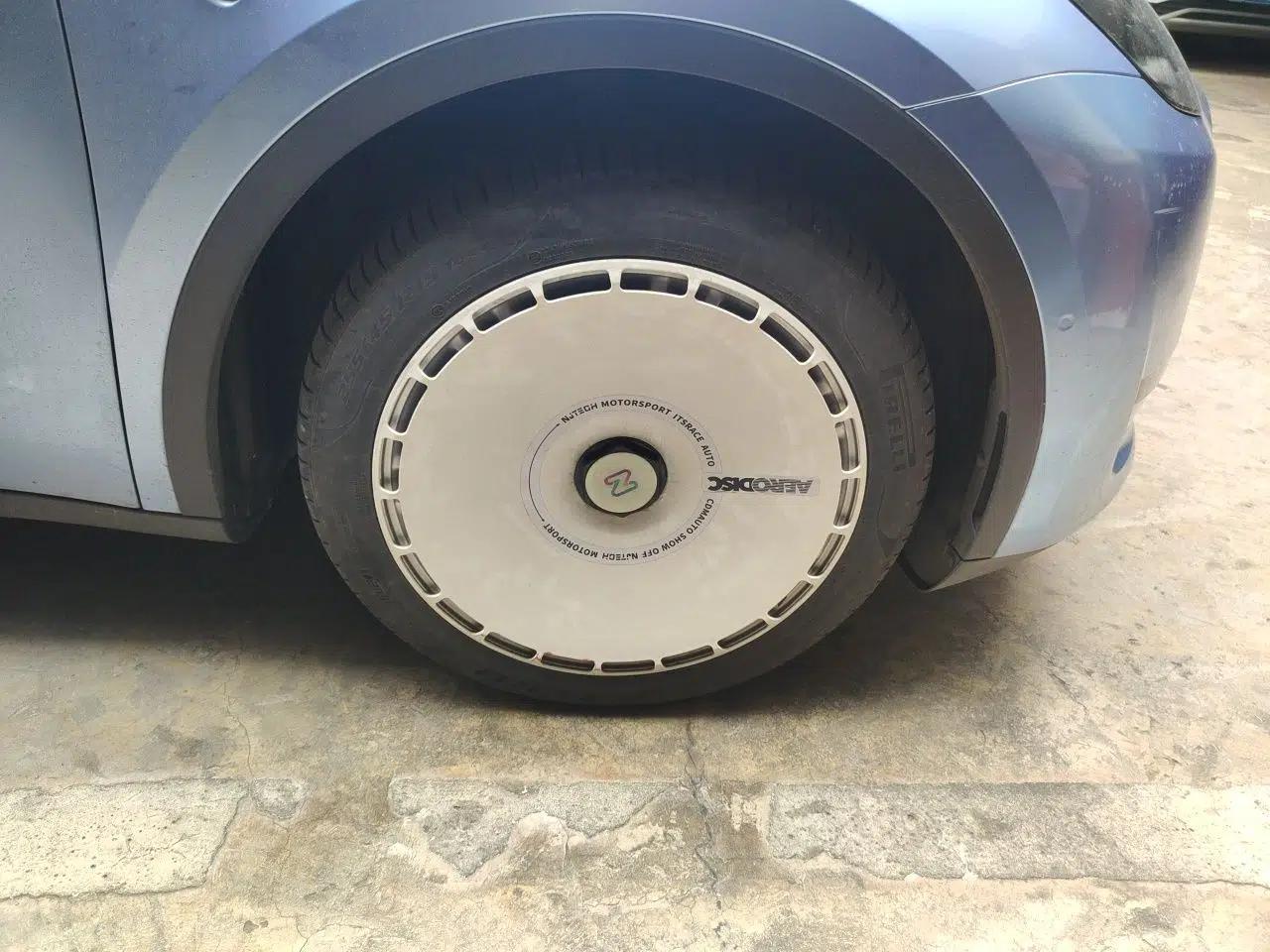 Tesla Model Y 2022 Rear-Wheel-Drive Version — миниатюра 8