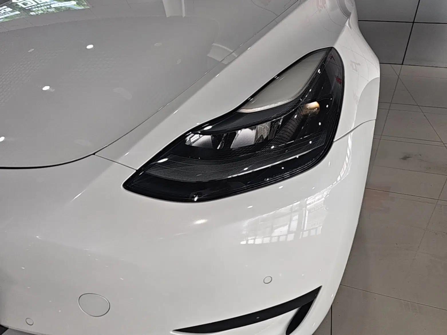 Tesla Model Y 2022 Rear-Wheel-Drive Version — миниатюра 8