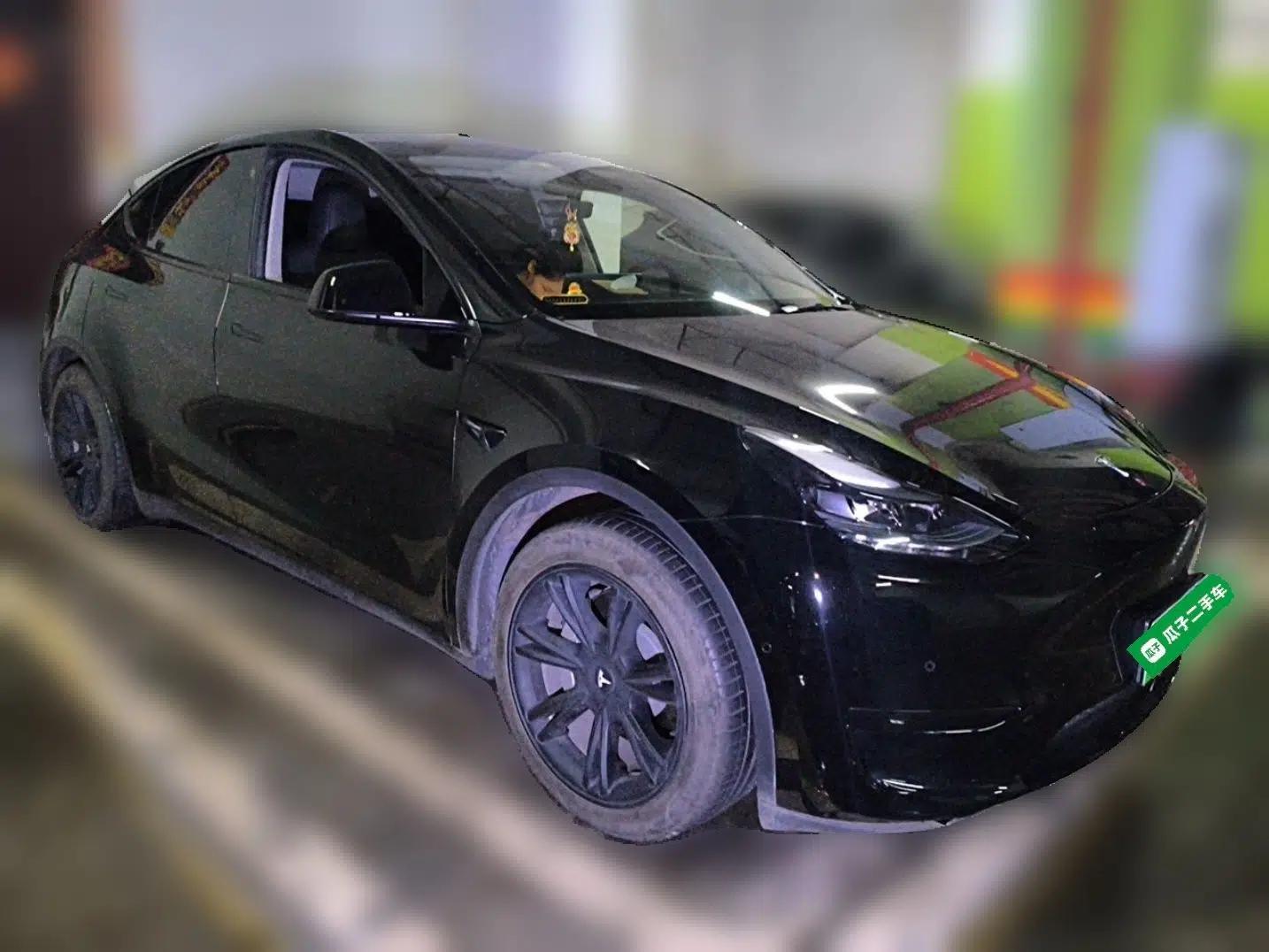 Tesla Model Y 2022 Revised Version Rear-Wheel Drive — миниатюра 3