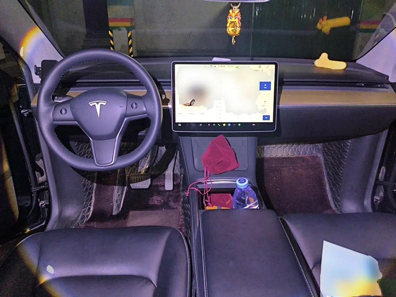 Tesla Model Y 2022 Revised Version Rear-Wheel Drive — миниатюра 9