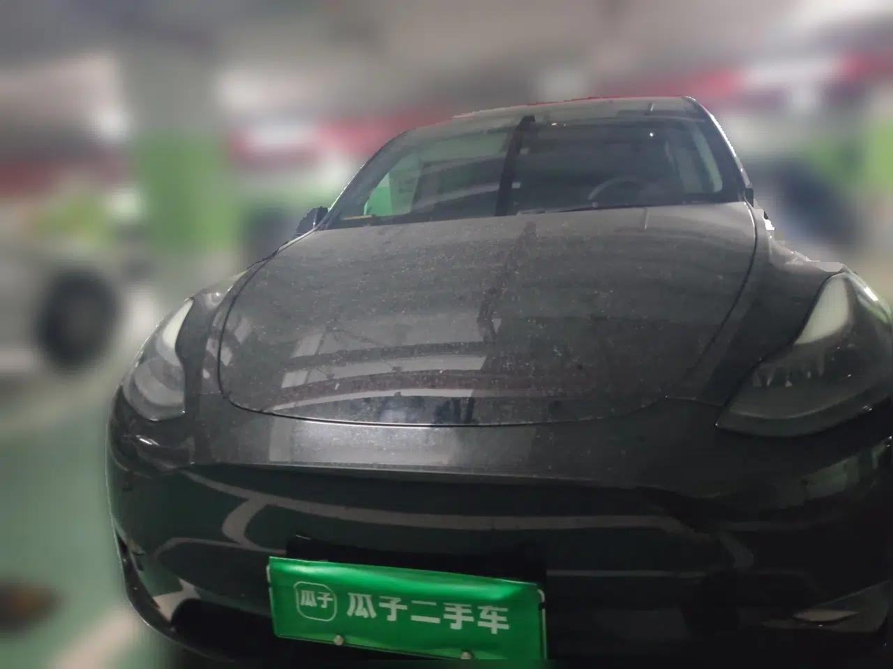 Tesla Model Y 2022 Long-Range All-Wheel-Drive Version — миниатюра 2