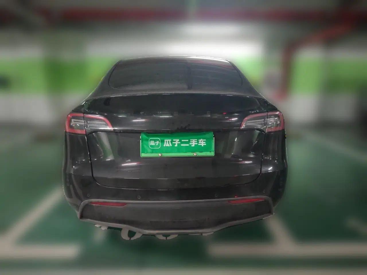 Tesla Model Y 2022 Long-Range All-Wheel-Drive Version — миниатюра 5
