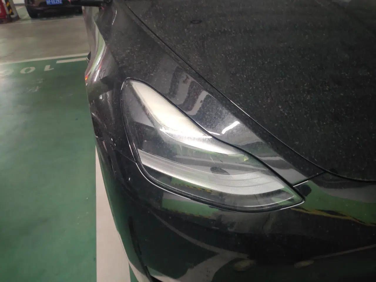 Tesla Model Y 2022 Long-Range All-Wheel-Drive Version — миниатюра 7