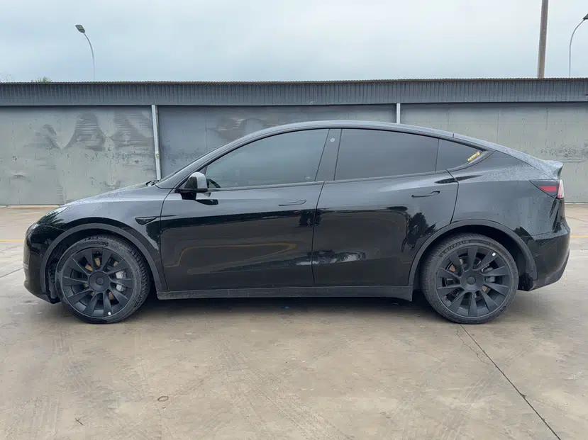 Tesla Model Y 2022 Revised Version Long-Range All-Wheel Drive — миниатюра 12