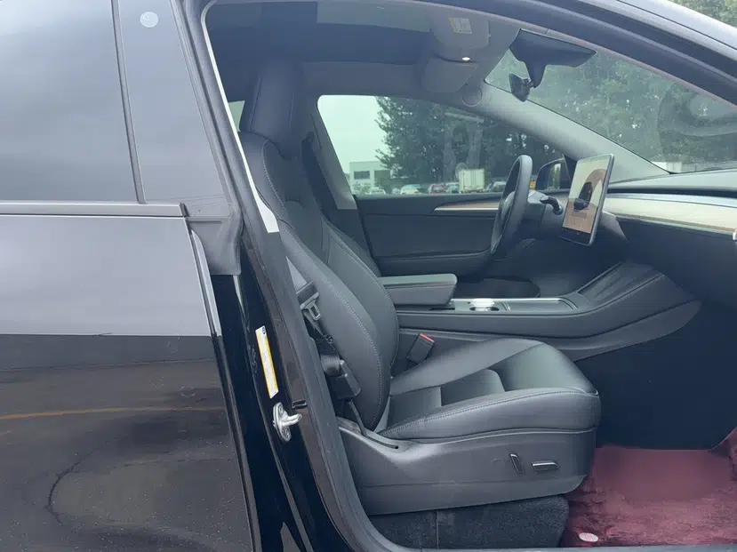 Tesla Model Y 2022 Revised Version Long-Range All-Wheel Drive — миниатюра 26