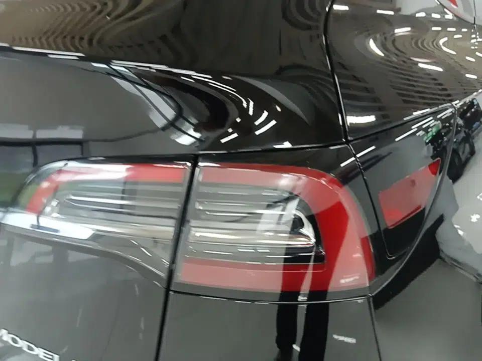 Tesla Model Y 2022 Long-Range All-Wheel-Drive Version — миниатюра 14