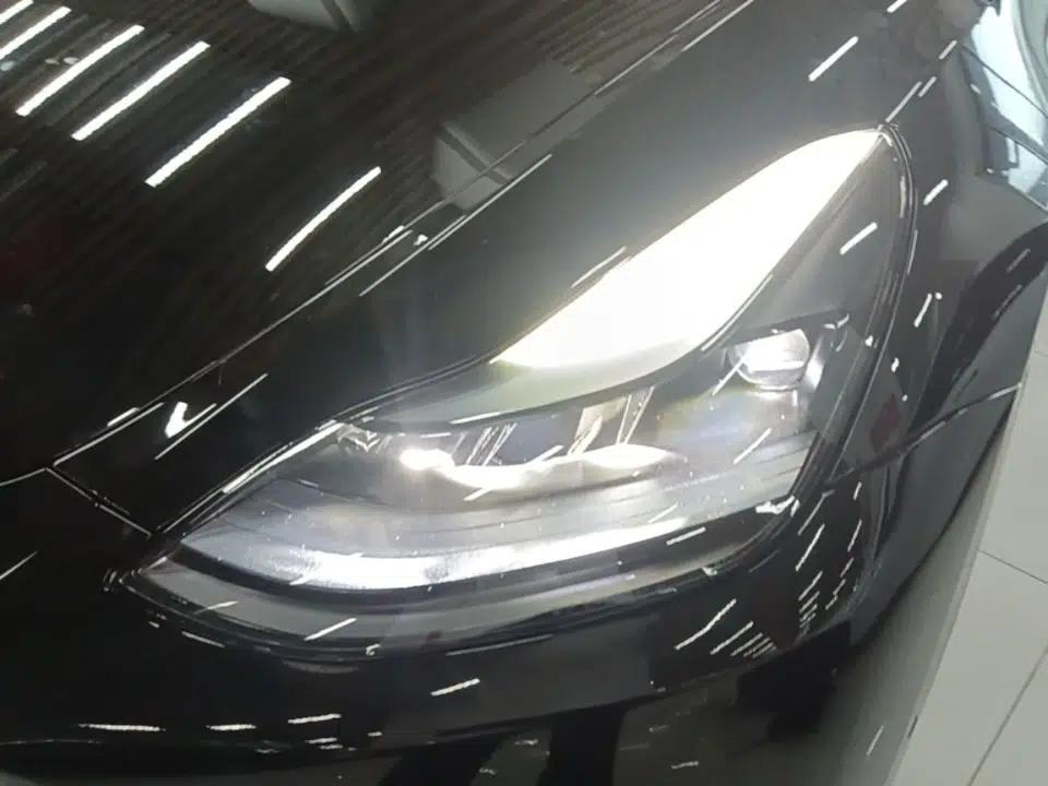 Tesla Model Y 2022 Long-Range All-Wheel-Drive Version — миниатюра 8