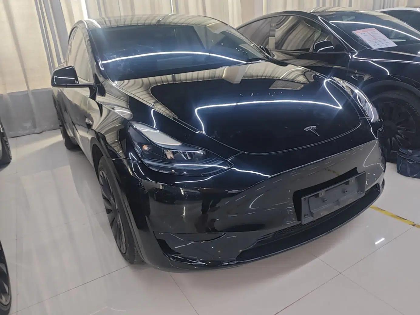 Tesla Model Y 2022 Revised Version Rear-Wheel Drive — миниатюра 3