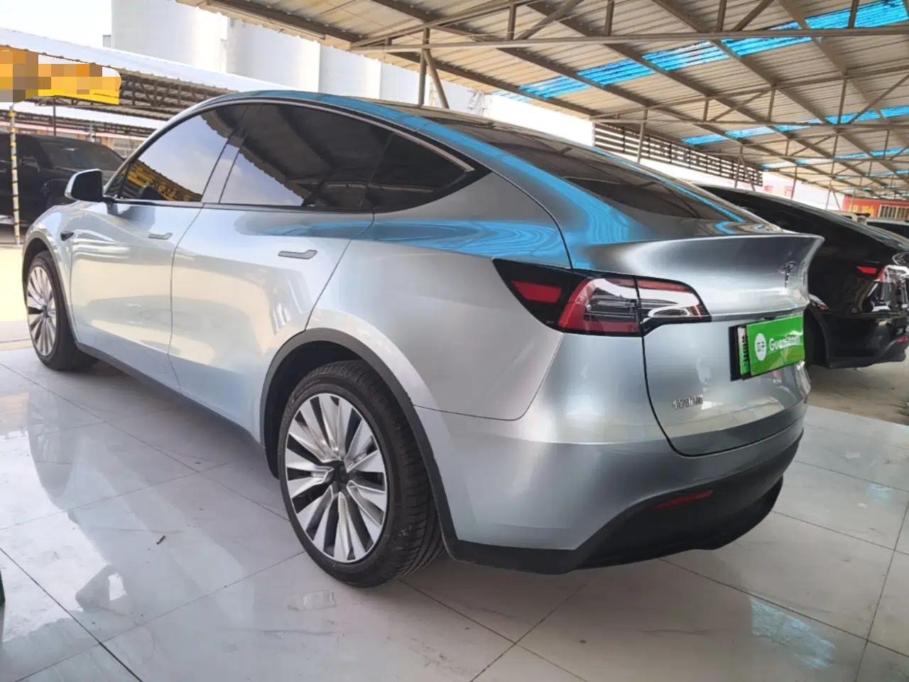 Tesla Model Y 2024 Rear-Wheel-Drive Version — миниатюра 4