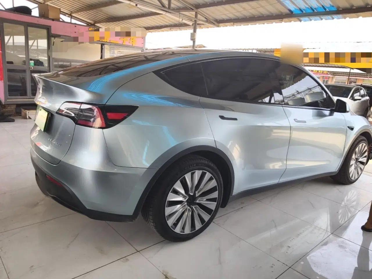 Tesla Model Y 2024 Rear-Wheel-Drive Version — миниатюра 6