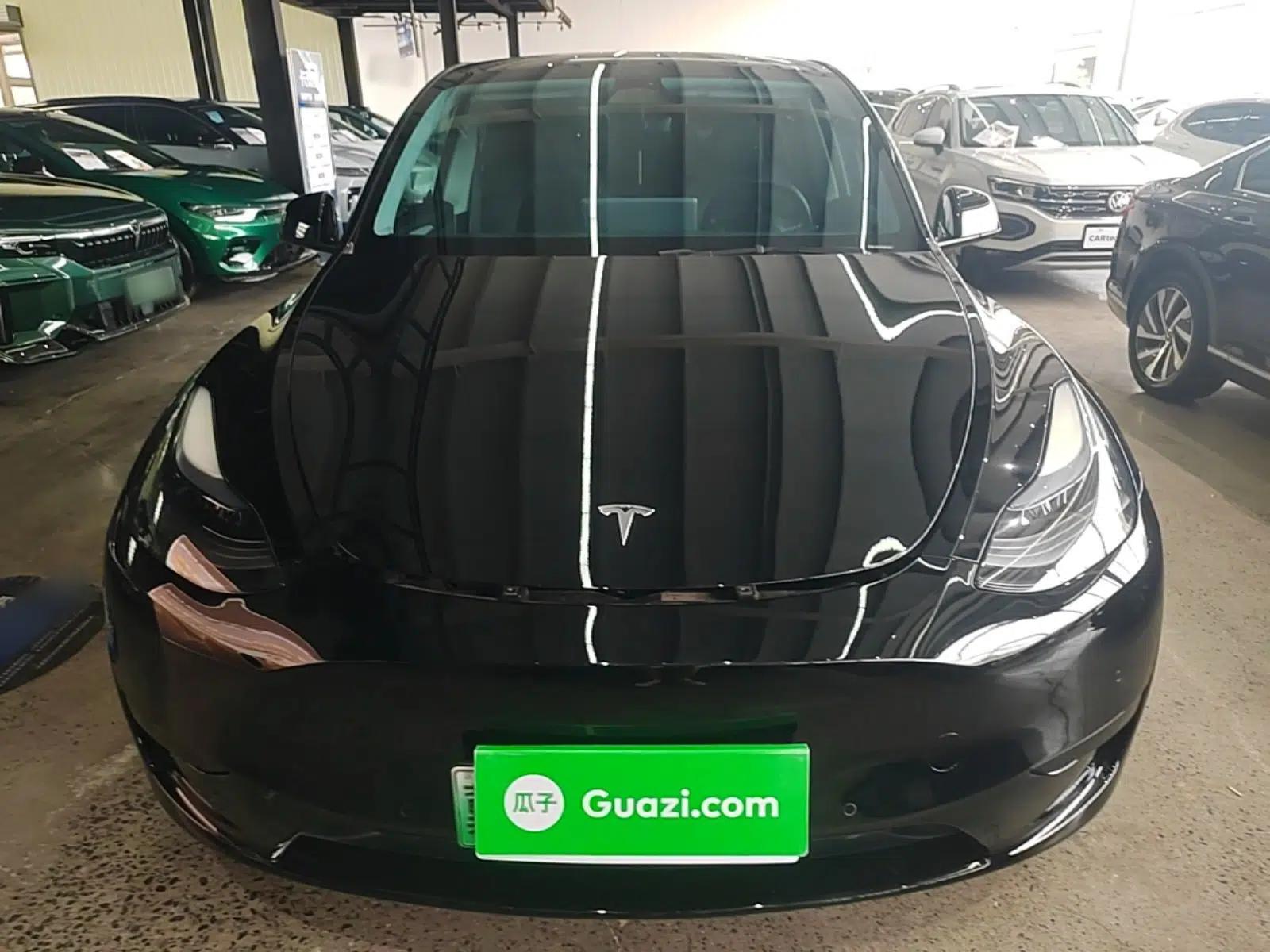 Tesla Model Y 2023 Rear-Wheel-Drive Version — миниатюра 2