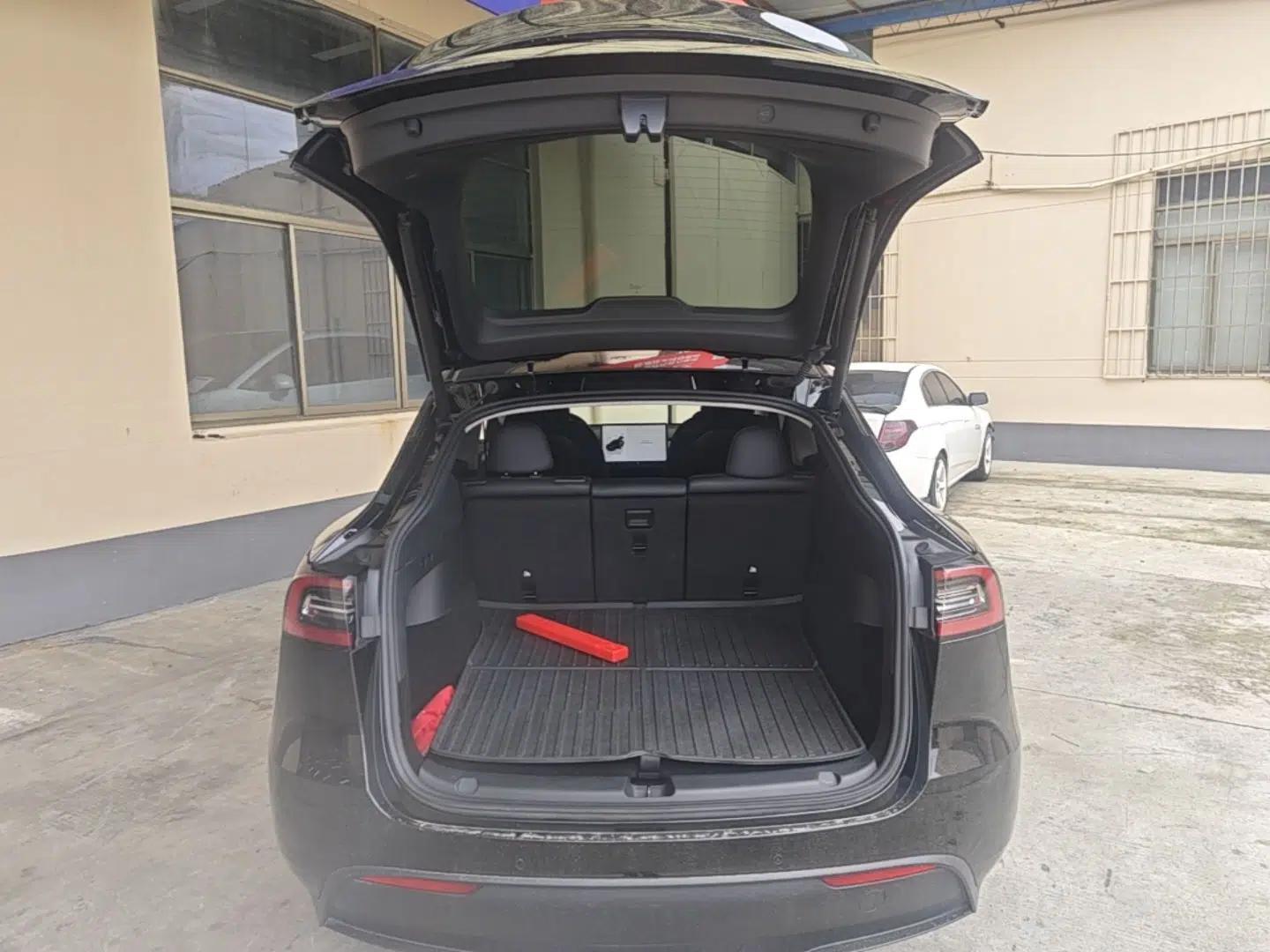 Tesla Model Y 2023 Rear-Wheel-Drive Version — миниатюра 22