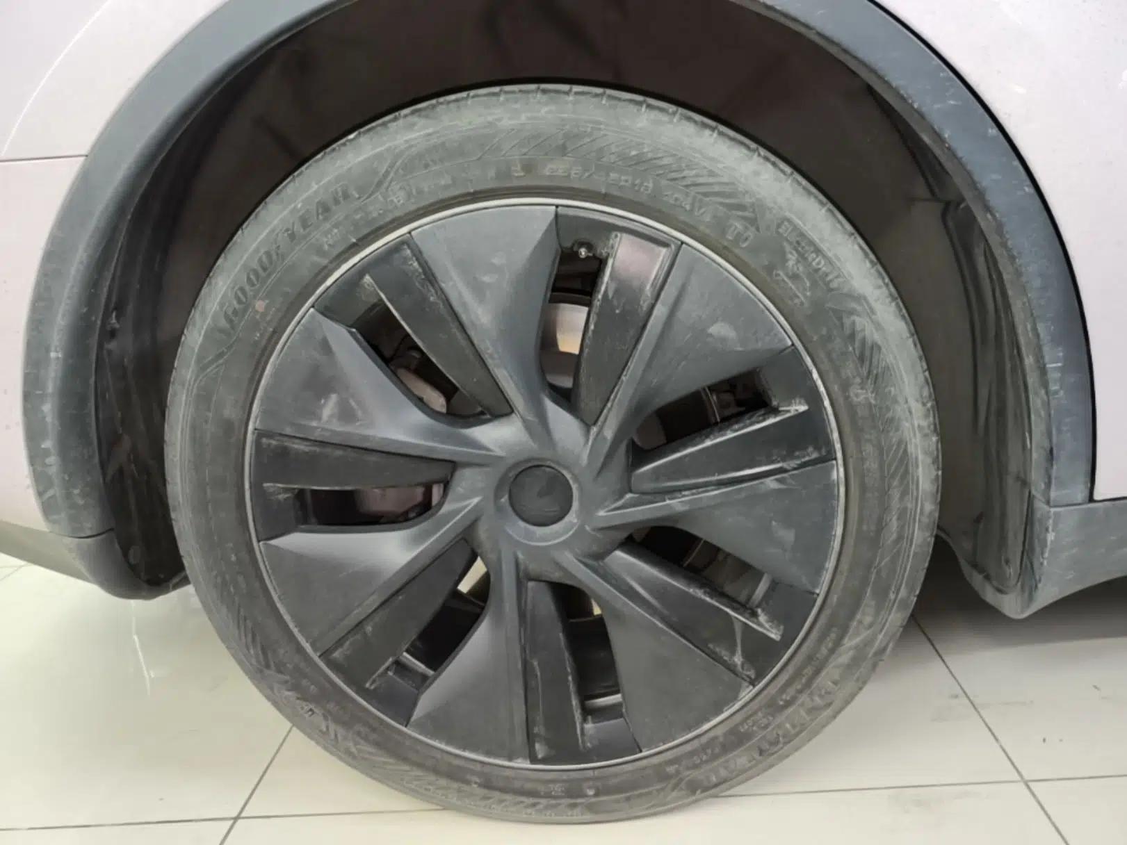 Tesla Model Y 2024 Rear-Wheel-Drive Version — миниатюра 11