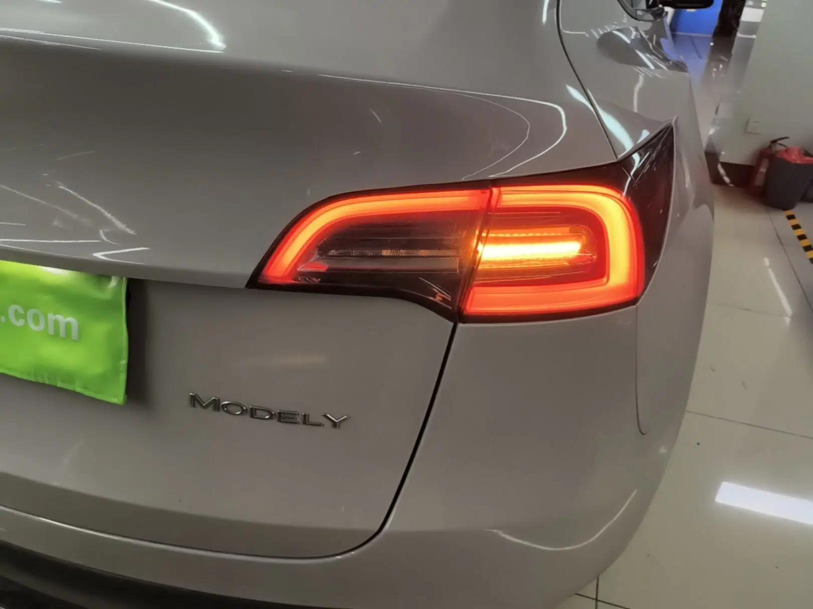 Tesla Model Y 2024 Rear-Wheel-Drive Version — миниатюра 9