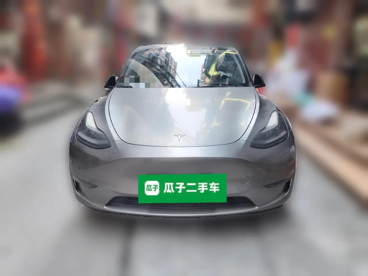 Tesla Model Y 2022 Long-Range All-Wheel-Drive Version — миниатюра 2