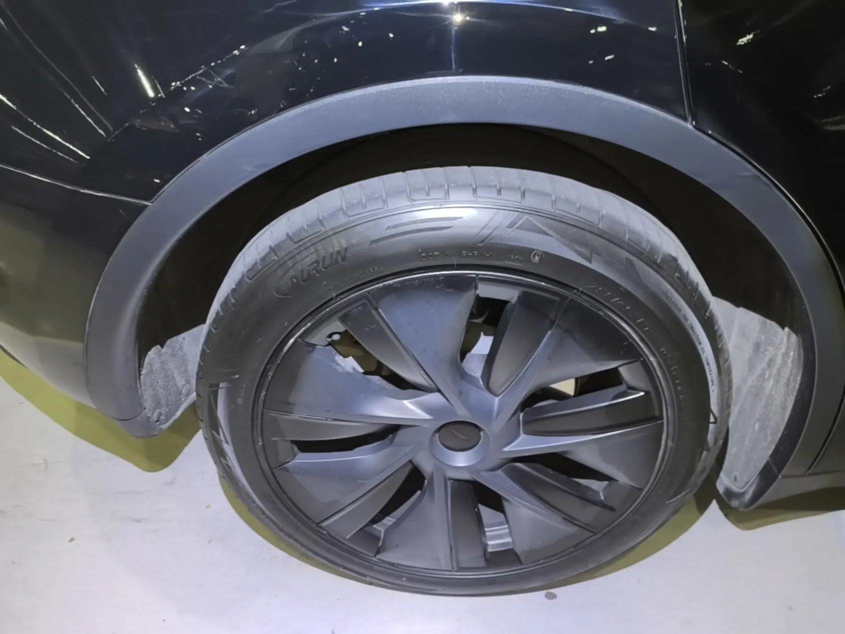 Tesla Model Y 2024 Rear-Wheel-Drive Version — миниатюра 11