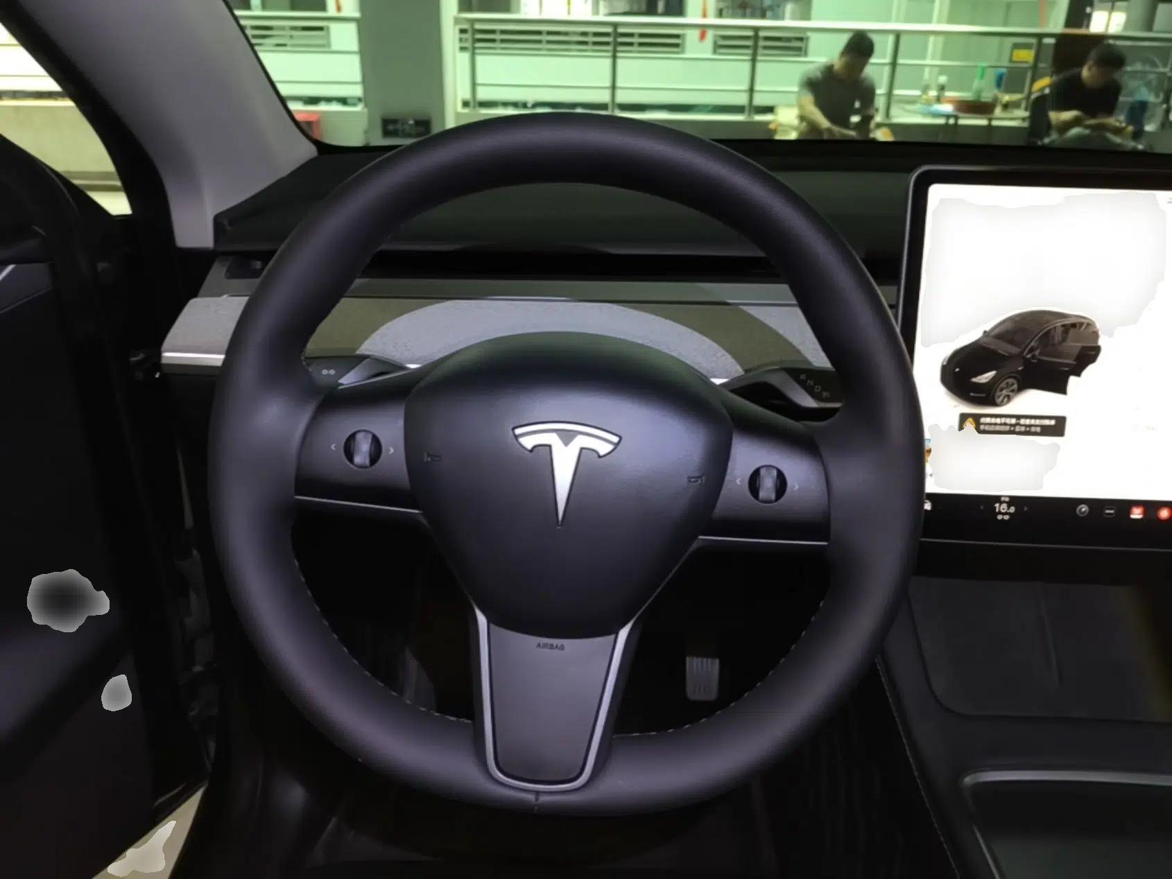 Tesla Model Y 2024 Rear-Wheel-Drive Version — миниатюра 13
