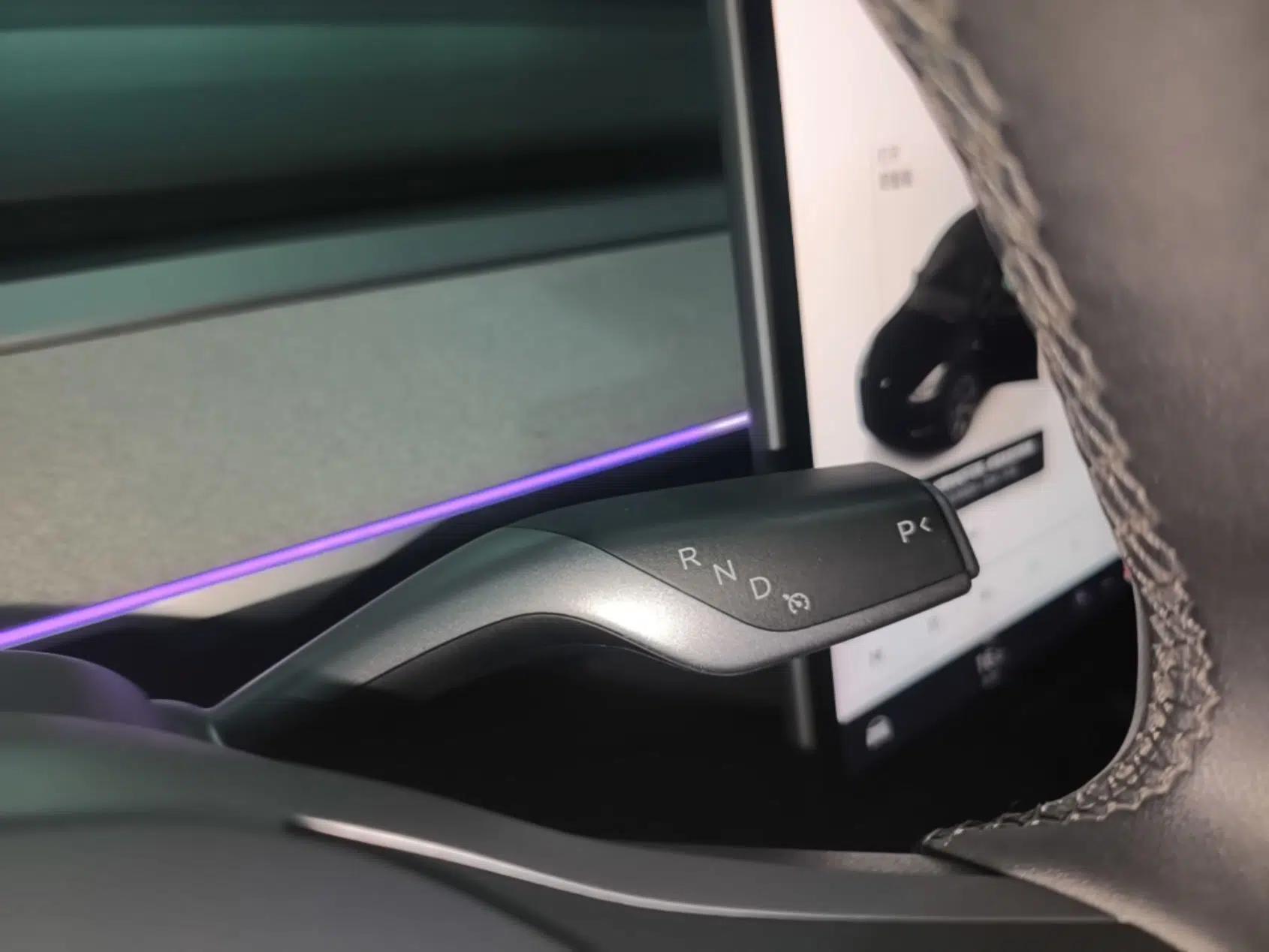 Tesla Model Y 2024 Rear-Wheel-Drive Version — миниатюра 16