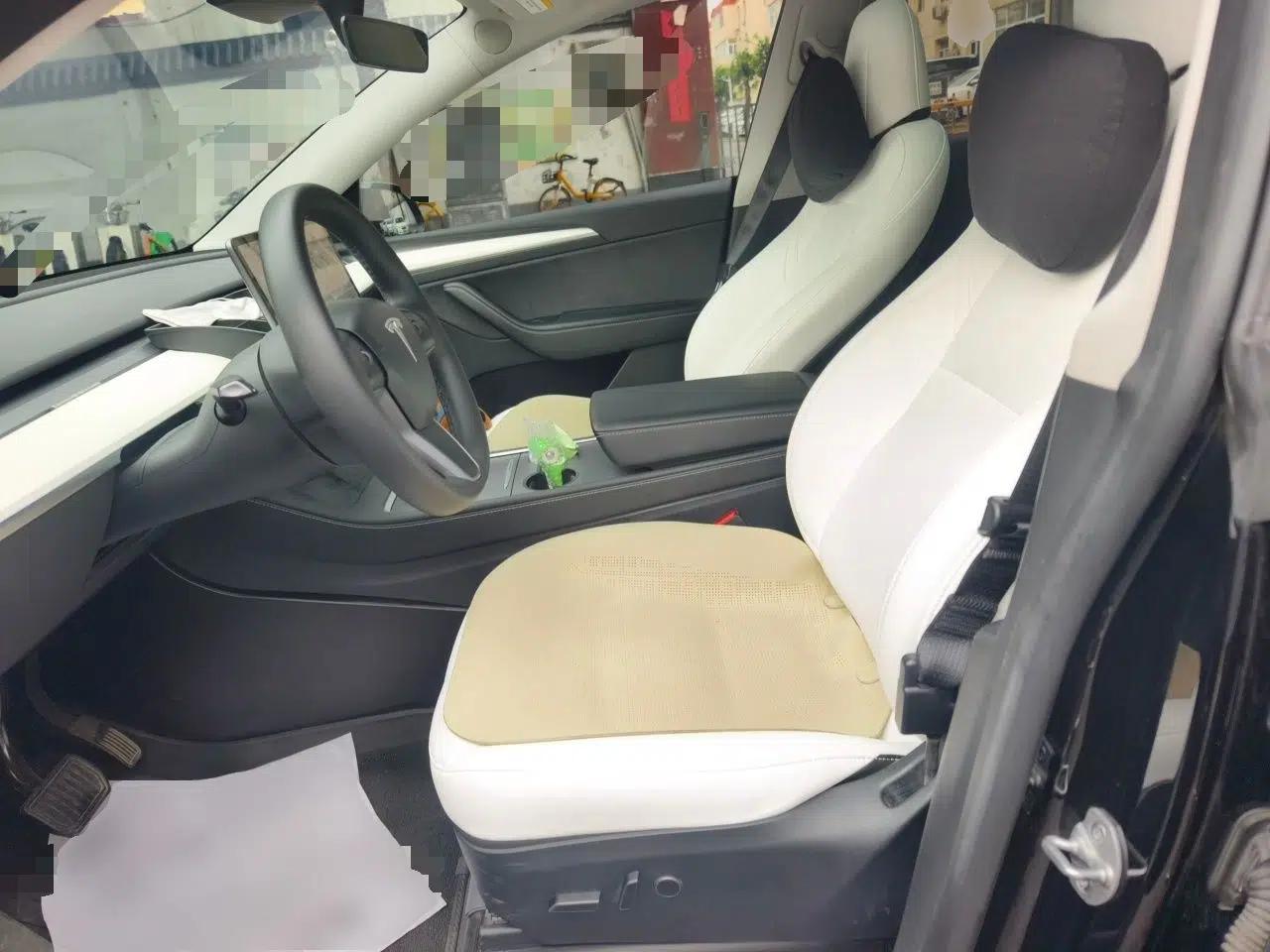 Tesla Model Y 2022 Revised Version Rear-Wheel Drive — миниатюра 15