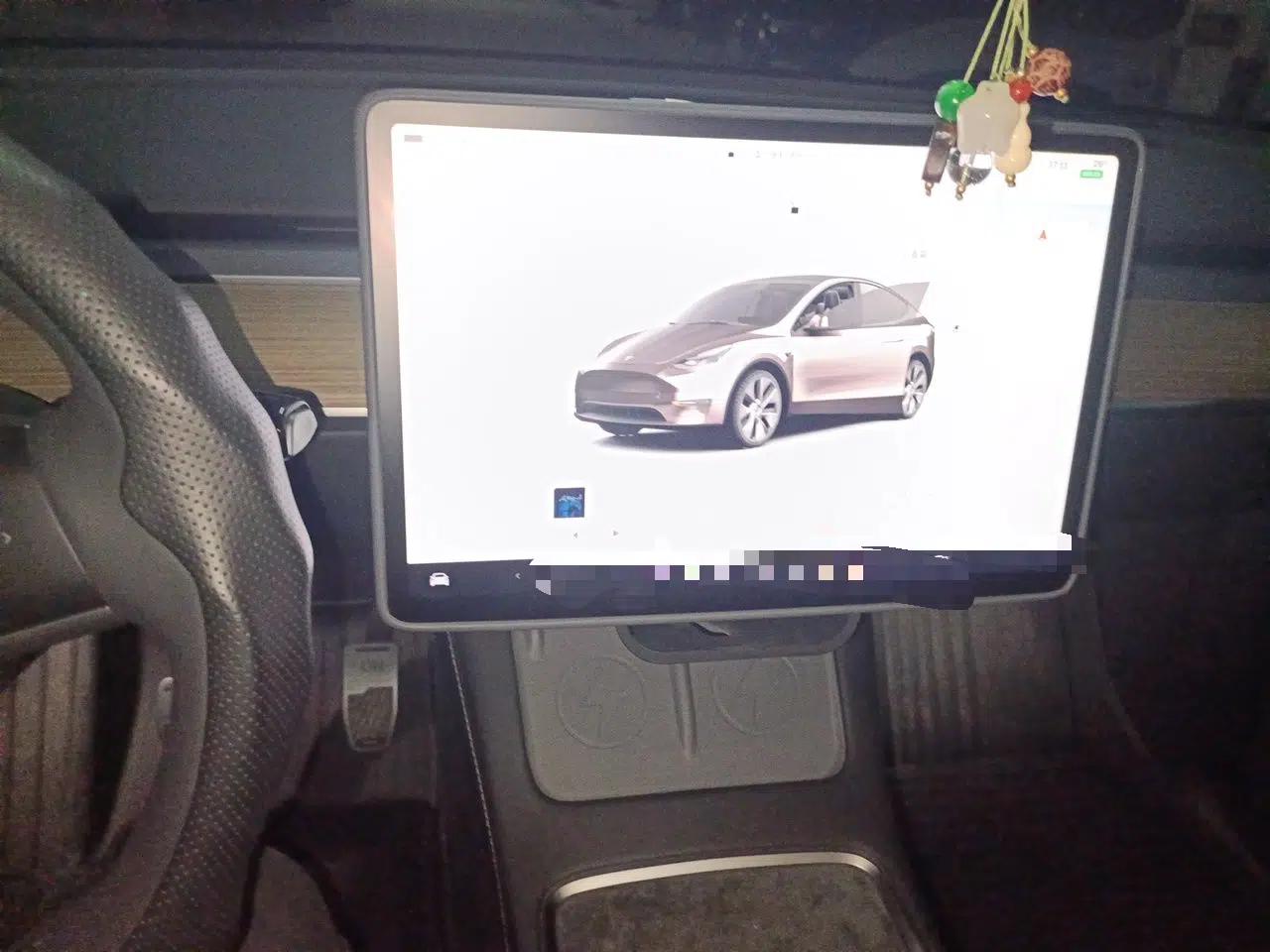 Tesla Model Y 2022 Rear-Wheel-Drive Version — миниатюра 13