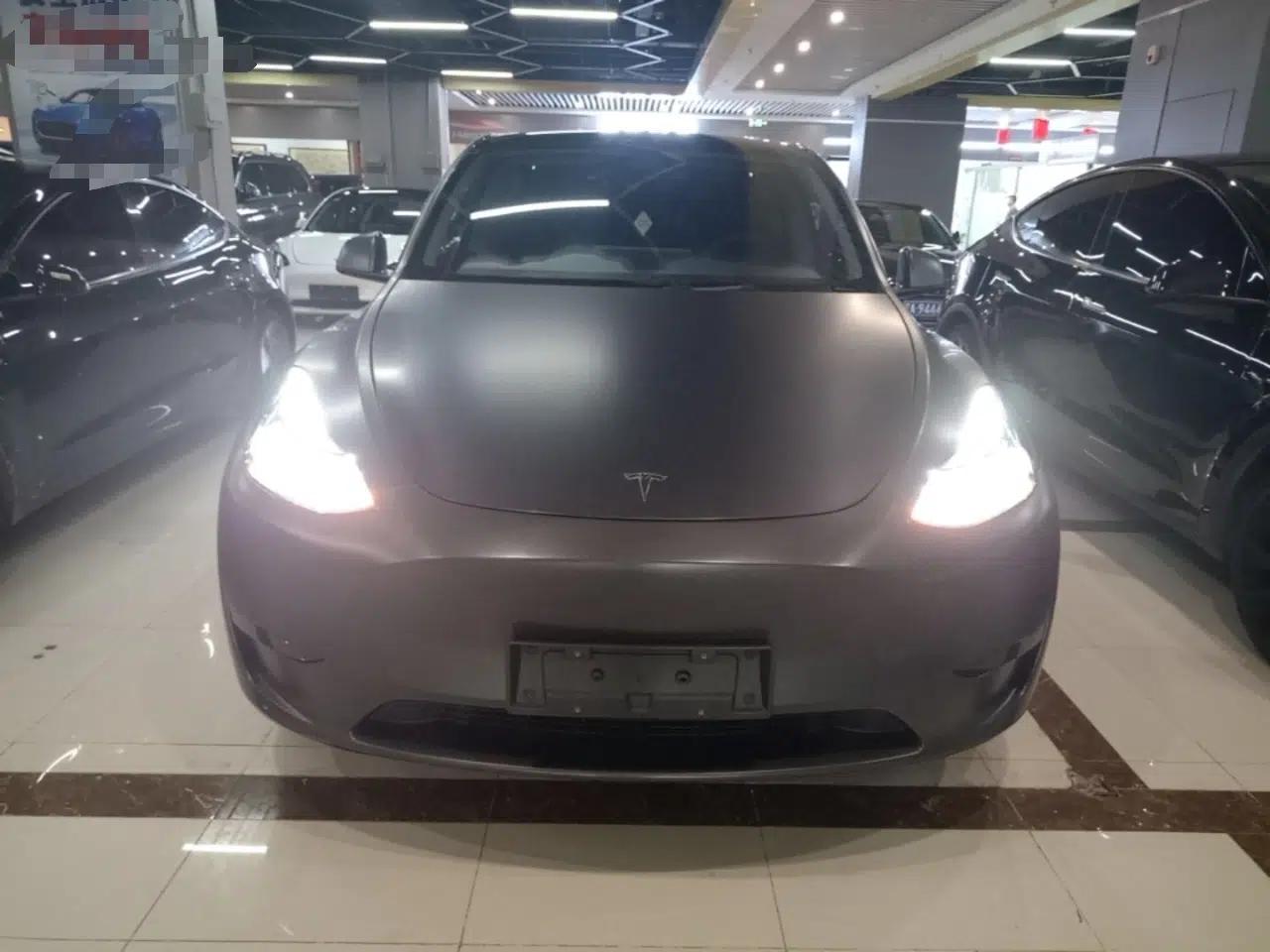 Tesla Model Y 2024 Rear-Wheel-Drive Version — миниатюра 2