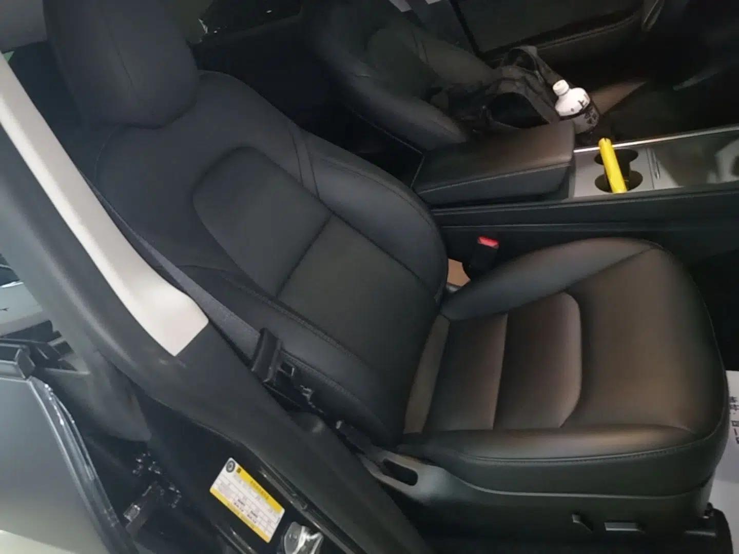 Tesla Model Y 2024 Rear-Wheel-Drive Version — миниатюра 19