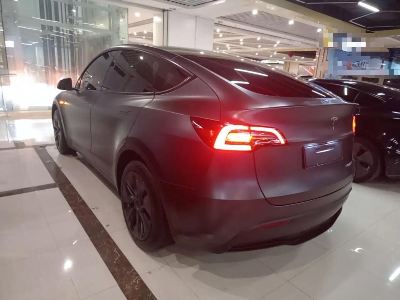 Tesla Model Y 2024 Rear-Wheel-Drive Version — миниатюра 4