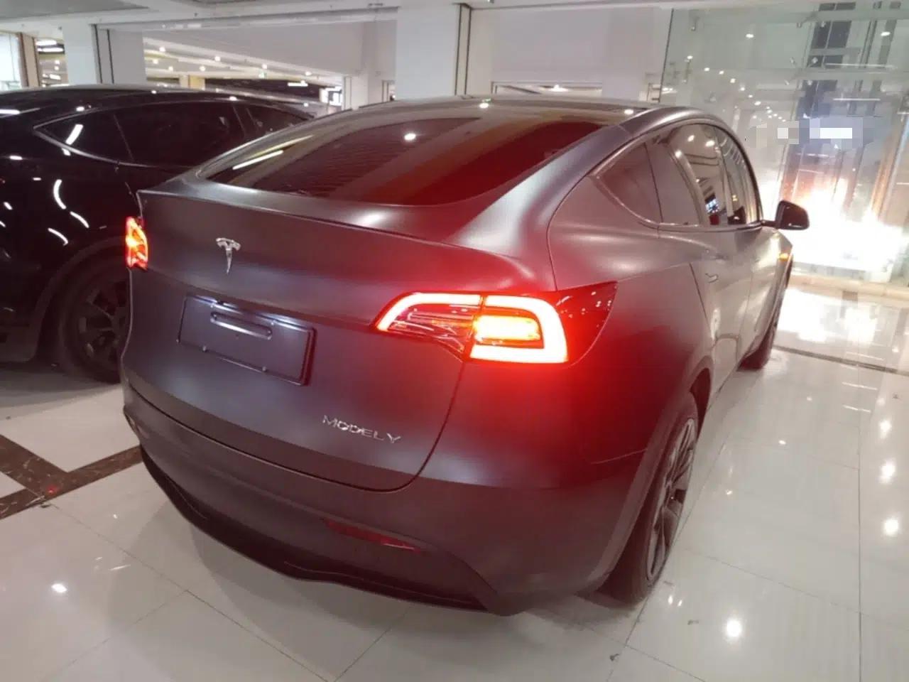 Tesla Model Y 2024 Rear-Wheel-Drive Version — миниатюра 6