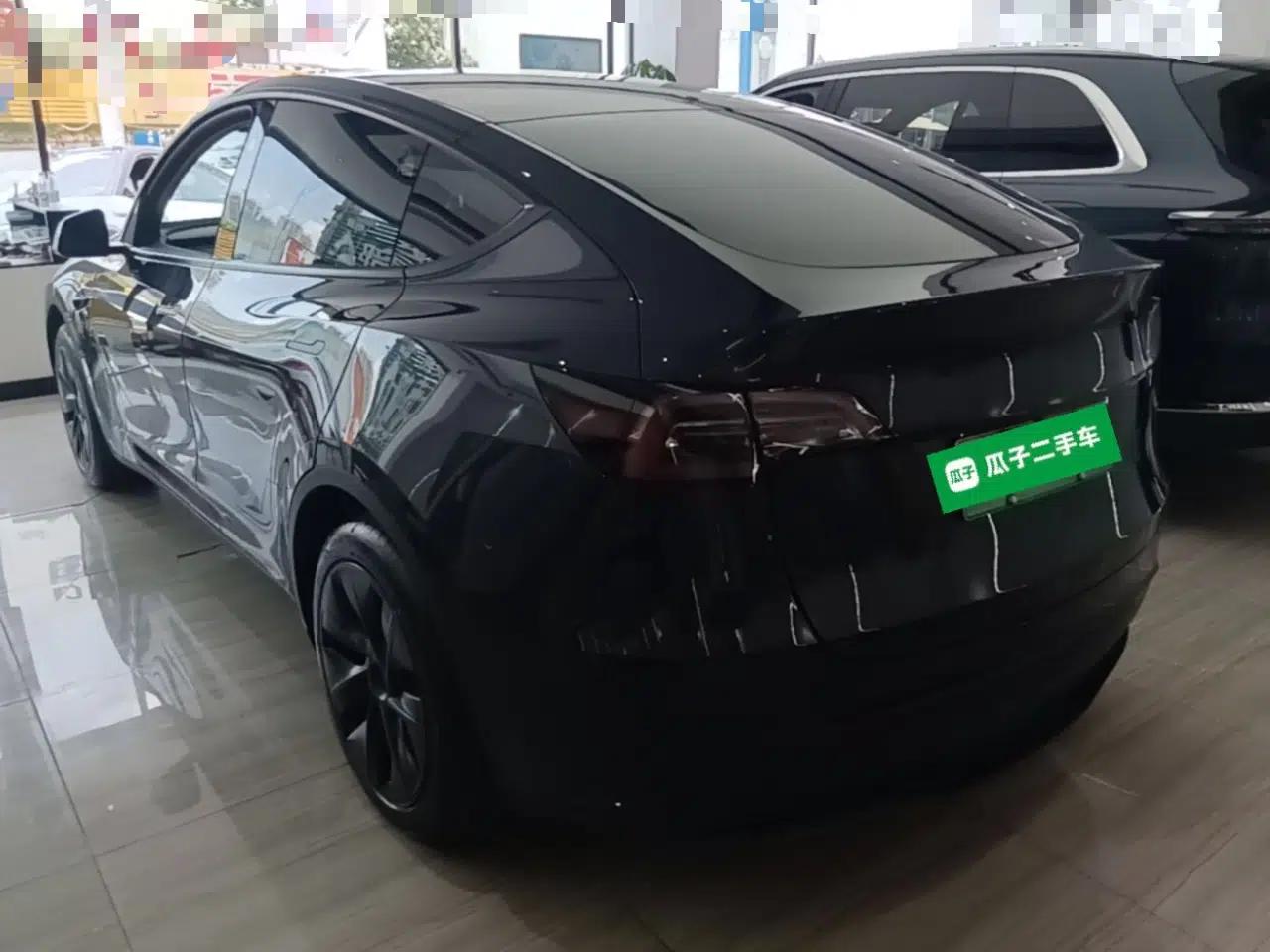 Tesla Model Y 2024 Rear-Wheel-Drive Version — миниатюра 4