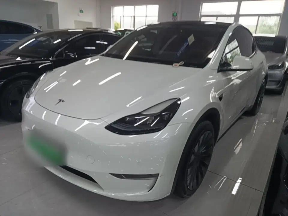 Tesla Model Y 2021 Revised Version 2 Long-Range All-Wheel-Drive Edition — миниатюра 1