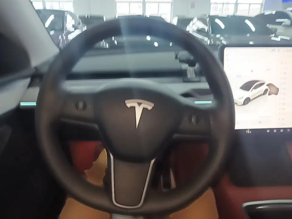 Tesla Model Y 2021 Revised Version 2 Long-Range All-Wheel-Drive Edition — миниатюра 18