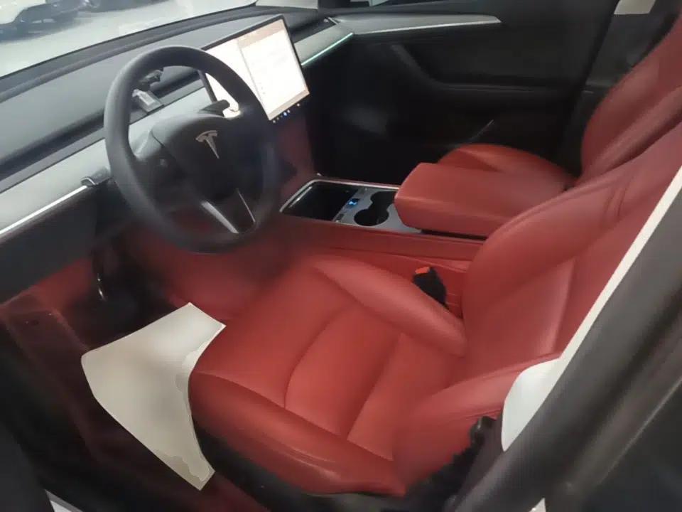 Tesla Model Y 2021 Revised Version 2 Long-Range All-Wheel-Drive Edition — миниатюра 23
