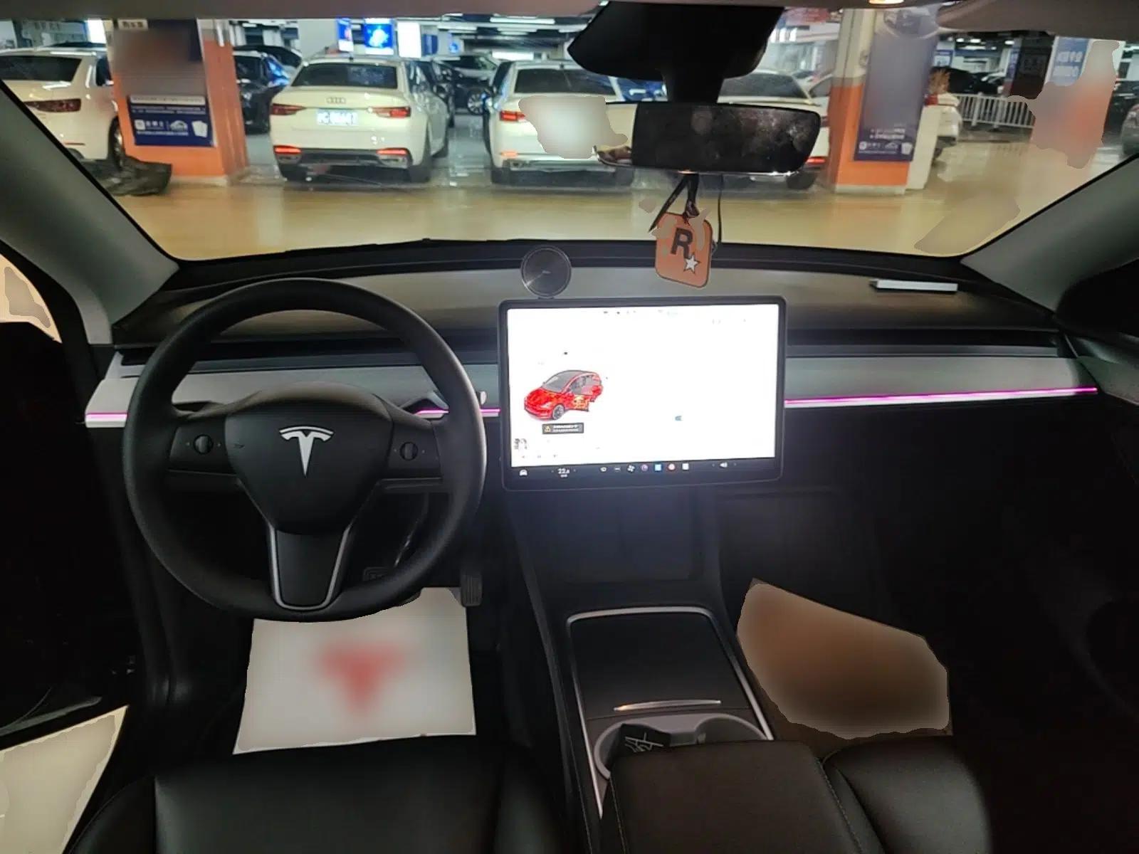 Tesla Model Y 2024 Rear-Wheel-Drive Version — миниатюра 12