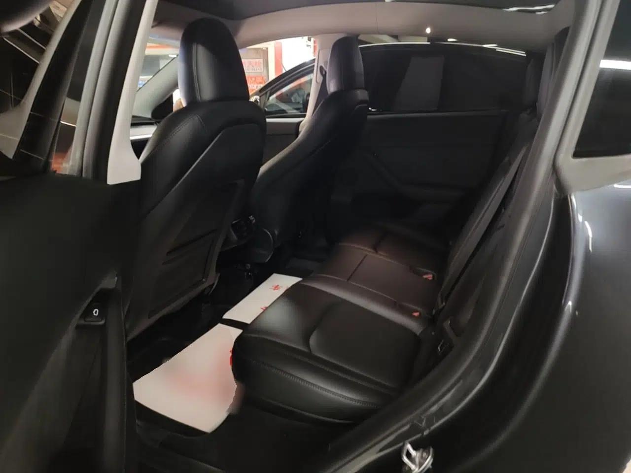 Tesla Model Y 2024 Rear-Wheel-Drive Version — миниатюра 20