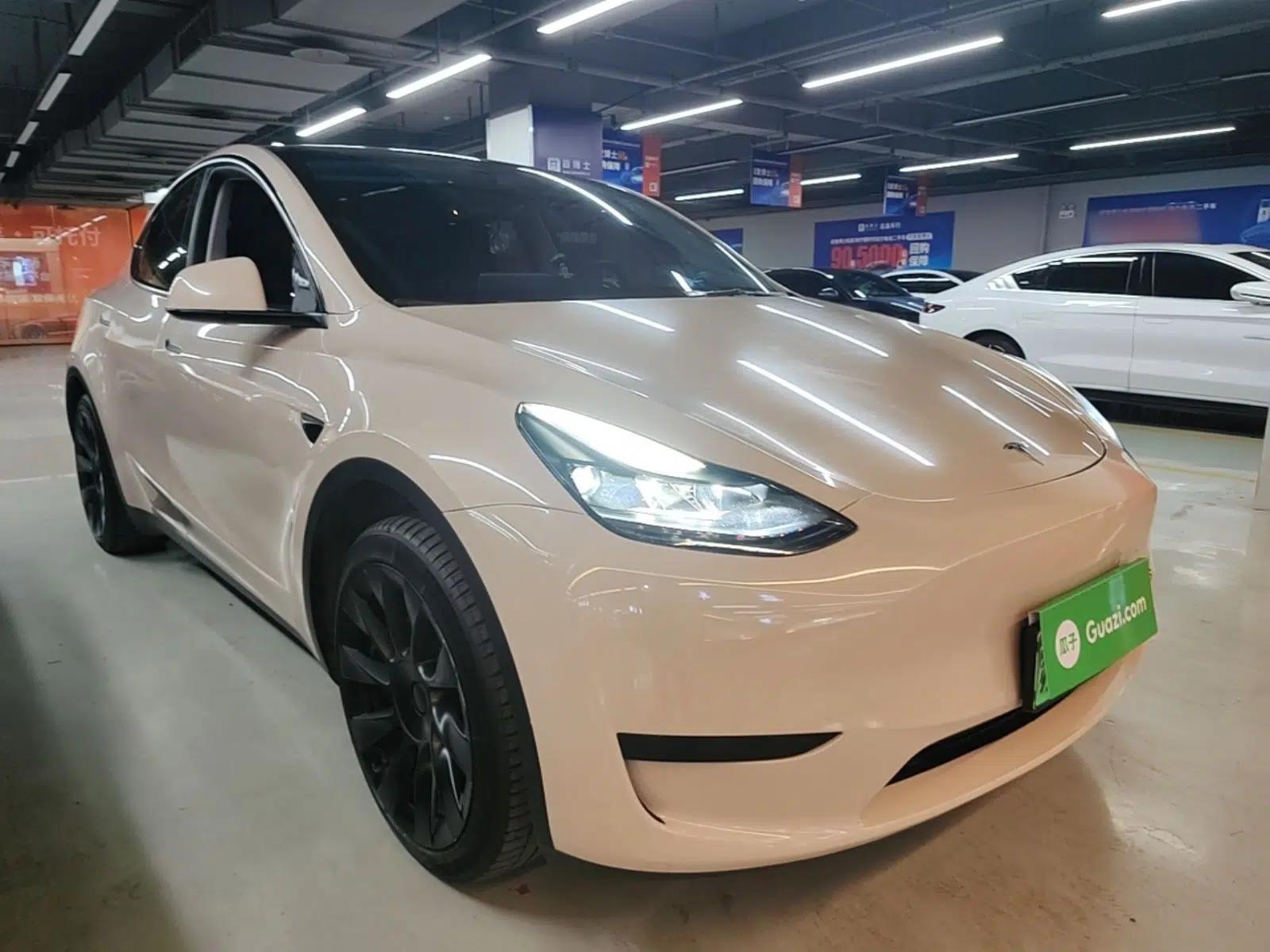Tesla Model Y 2024 Rear-Wheel-Drive Version — миниатюра 3